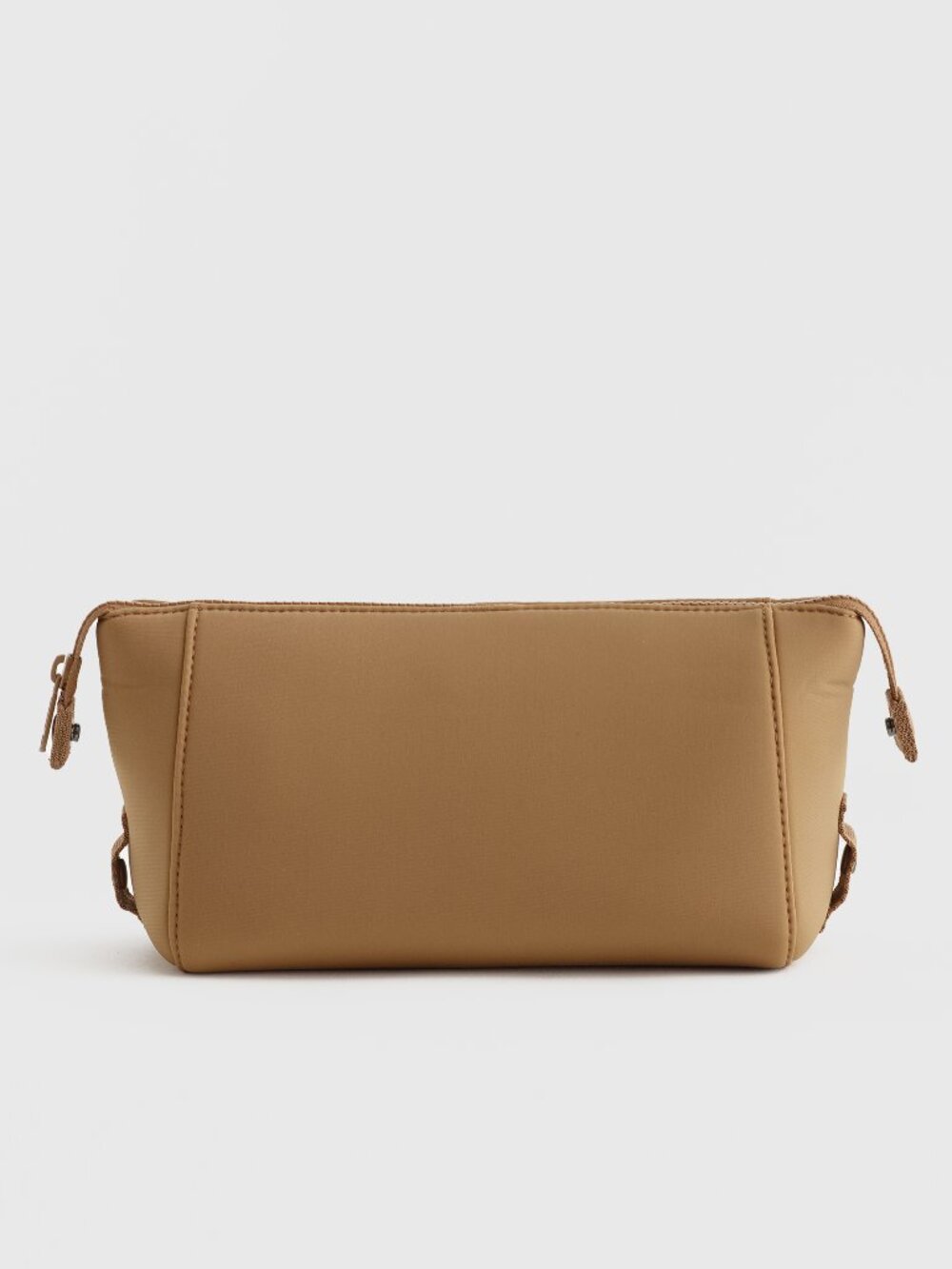 Quince Neoprene Toiletry Bag in Mocha